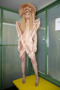 gaultier-hc-bks-m-rs19-4813.thumb.jpg.f8bb870f800e45cf157bbcec28b95594.jpg