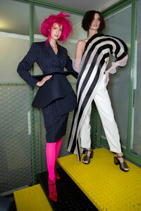 gaultier-hc-bks-m-rs19-4817.thumb.jpg.e74dbdb0c3e901e5f5ff7cbda00aad09.jpg