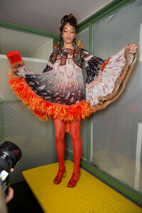 gaultier-hc-bks-m-rs19-5006.thumb.jpg.1d47d8ae6cf530ecc8d04c2cb88a8bfe.jpg