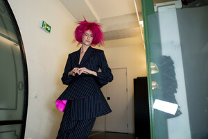 gaultier-hc-bks-m-rs19-5119.thumb.jpg.3ca868f504f76d9dd1b32543a337b04a.jpg