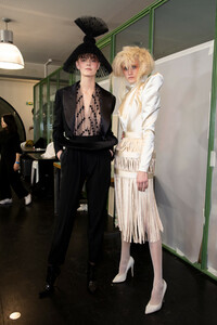 gaultier-hc-bks-m-rs19-5227.thumb.jpg.f40b35e92b274c046d425d43c6474da1.jpg