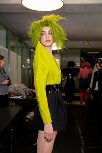 gaultier-hc-bks-m-rs19-5239.thumb.jpg.83a9fb080f34ed7d55e119d4fb6f183c.jpg