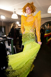 gaultier-hc-bks-m-rs19-5320.thumb.jpg.8e88be0d113e5cc2fe4a9faf96126416.jpg
