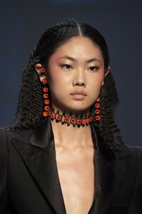 gaultier-hc-clp-rs19-1867.thumb.jpg.46f5fe810b4f1e6d046b12a42845474e.jpg