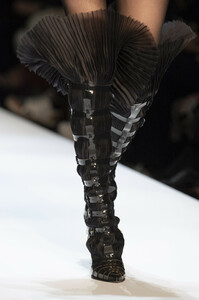 gaultier-hc-clp-rs19-1931.thumb.jpg.655f5a7387146f0b47d90f7c4e57f28b.jpg