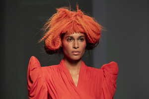 gaultier-hc-clp-rs19-1964.thumb.jpg.bd8a07f5917f3bae99f9d0dc97dfae08.jpg