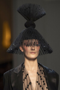 gaultier-hc-clp-rs19-2137.thumb.jpg.e5e7eee8f83253e1a1d827626983844f.jpg