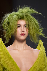 gaultier-hc-clp-rs19-2186.thumb.jpg.0c93e86919cdc6d87f268c269f7f51e5.jpg