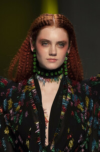 gaultier-hc-clp-rs19-2258.thumb.jpg.7814f9ec8b145db9798a2126bfd48d81.jpg