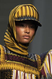 gaultier-hc-clp-rs19-2286.thumb.jpg.39b0163eac41bb37d84a3f5ef3be9fc2.jpg