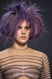 gaultier-hc-clp-rs19-2632.thumb.jpg.da8327d6a2728e908b5d1aa26fb69c26.jpg