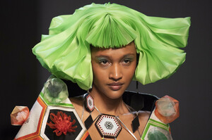 gaultier-hc-clp-rs19-2814.thumb.jpg.f6cf47492ab4146b7b2d118ecd1451d6.jpg