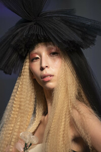gaultier-hc-clp-rs19-2832.thumb.jpg.91f8dfc74c37de6e0c1a228d3ee65c7a.jpg