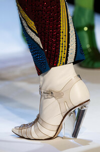 gaultier-hc-clp-rs19-2883.thumb.jpg.c754122ba81f84b6b6409826e513713f.jpg