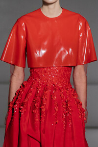 givenchy-hc-clp-rs19-1753.thumb.jpg.5404bbd442054730dbf02dec1865de7a.jpg