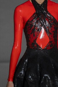 givenchy-hc-clp-rs19-1763.thumb.jpg.74d401bc861c1c093dd92c97049c1f04.jpg