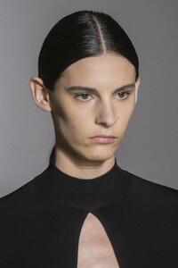 givenchy-hc-clp-rs19-1779.thumb.jpg.9490ef190b72f51f4ba59e69f8a19fc5.jpg
