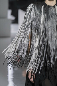 givenchy-hc-clp-rs19-1796.thumb.jpg.d39c83140ee5988d79d59506828bd670.jpg
