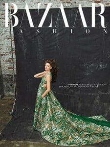 harpers_bazaar_december_2018-2fc12c03bc6d94ccfd524205634fdaadd_thumb.jpg