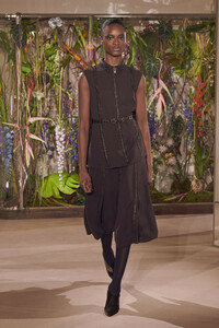 hermes-pre-fall-2019-paris-fashion-week-pfw-050(1).thumb.jpg.9faab395dc367de3aab9123f7250631f.jpg
