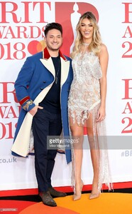 jonas-blue-and-melinda-london-attend-the-brit-awards-2018-held-at-the-picture-id922557596.jpg