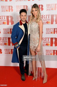 jonas-blue-and-melinda-london-attend-the-brit-awards-2018-held-at-the-picture-id922571430.jpg