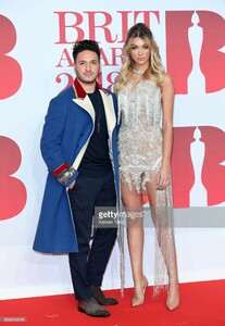 jonas-blue-and-melinda-london-attend-the-brit-awards-2018-held-at-the-picture-id922642548.jpg