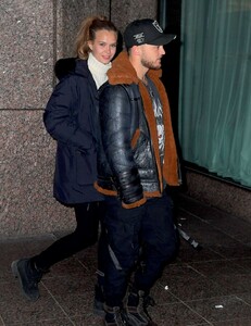 josephine-skriver-and-alexander-deleon-night-out-in-new-york-01-14-2019-3.jpg