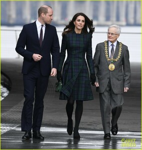 kate-middleton-prince-william-v-a-museum-08.jpg