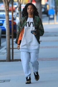 kelly-rowland-street-style-01-01-2019-4.jpg