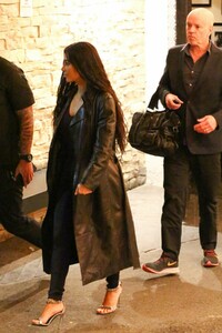 kim-kardashian-night-out-in-studio-city-01-24-2019-1.jpg