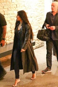 kim-kardashian-night-out-in-studio-city-01-24-2019-5.jpg
