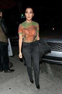 kourtney-kardashian-night-out-style-01-29-2019-12.jpg