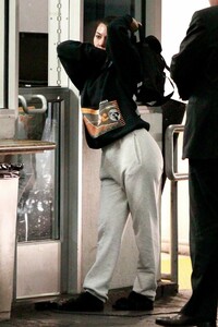kourtney-kardashian-street-style-01-25-2019-0.jpg
