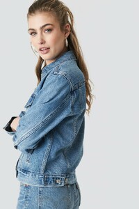 levis_ex_boyfriend_trucker_soft_jacket_blue_1108-000087-0696_02b.jpg