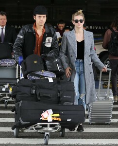lili-reinhart-and-cole-sprouse-lax-airport-in-la-04-04-2018-5.jpg