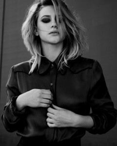 lili-reinhart-flaunt-magazine-2018-5.jpg