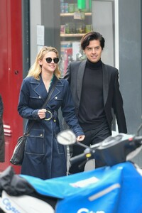 lili-reinhart-out-in-paris-04-02-2018-1.jpg