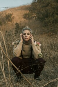 lili-reinhart-photoshoot-for-pulse-spikes-winter-2018-0.jpg