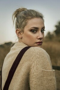 lili-reinhart-photoshoot-for-pulse-spikes-winter-2018-2.jpg