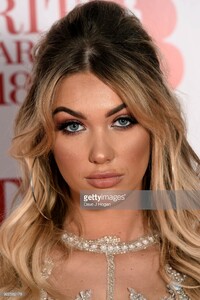 melinda-london-attends-the-brit-awards-2018-held-at-the-o2-arena-on-picture-id922582178.jpg