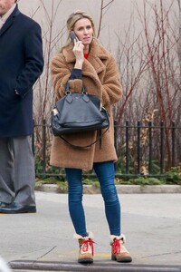 nicky-hilton-winter-street-style-new-york-city-01-09-2019-2.jpg