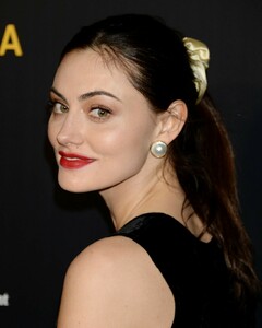 phoebe-tonkin-2019-g-day-usa-in-la-3.jpg