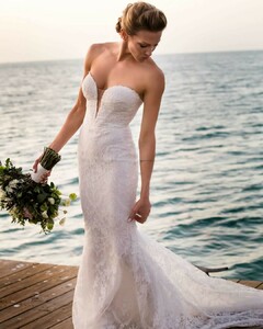 pronovias_47583979_743250322699119_4151981432410408761_n.jpg