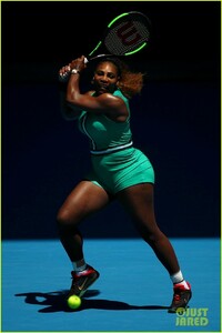 serena-williams-loses-australia-open-05.jpg