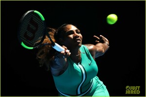 serena-williams-loses-australia-open-09.jpg