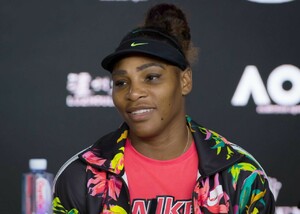 serena-williams-talks-to-the-press-australian-open-01-21-2019-0.thumb.jpg.6ce640a02d2771d6f87852c352e80ce2.jpg