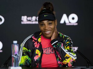 serena-williams-talks-to-the-press-australian-open-01-21-2019-1.thumb.jpg.74a050060e1e62d8615185c9687df70e.jpg