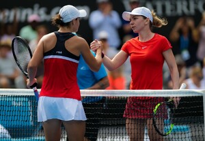 simona-halep-2019-sydney-international-tennis-01-09-2019-4.jpg