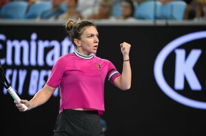 simona-halep-australian-open-01-15-2019-3.jpg